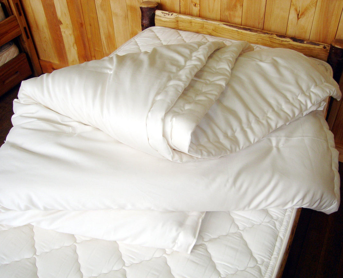 Holy Lamb Organics 100% Organic Wool Comforter - VitaHeals.com