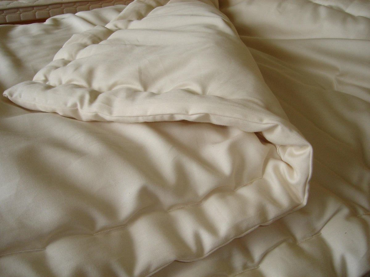 Holy Lamb Organics 100% Organic Wool Comforter - VitaHeals.com